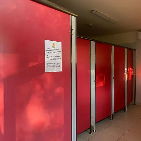 La Faloise Hostel Angicourt